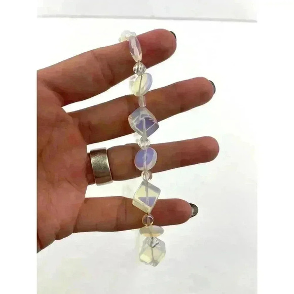 Moonstone Glass Chunky Beaded Necklace Iridescent Cube Silver Tone 16" - Picture 8 of 16